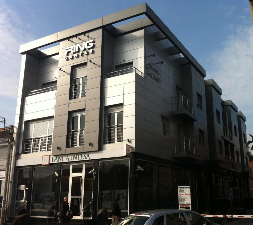 Ring Inn Apartments Obrenovac  エクステリア 写真
