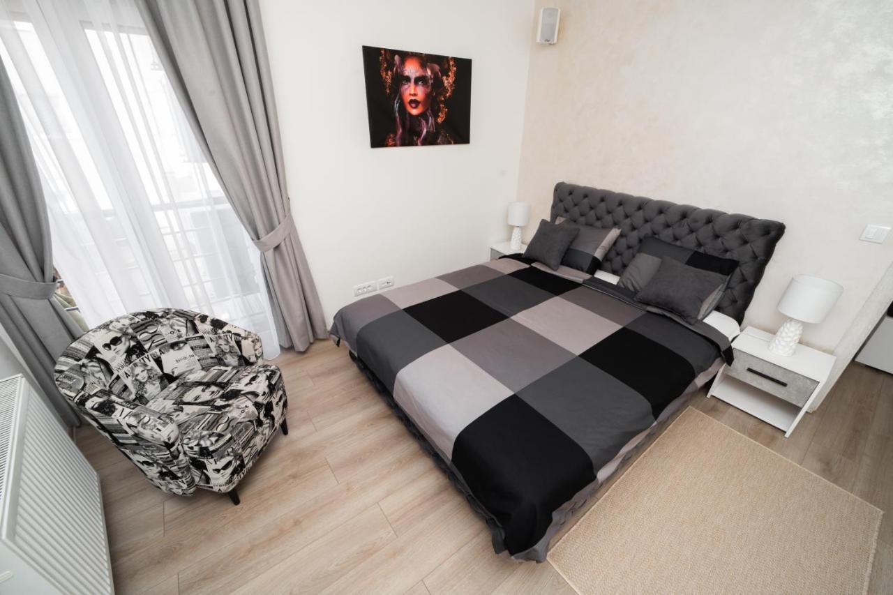 Ring Inn Apartments Obrenovac  エクステリア 写真
