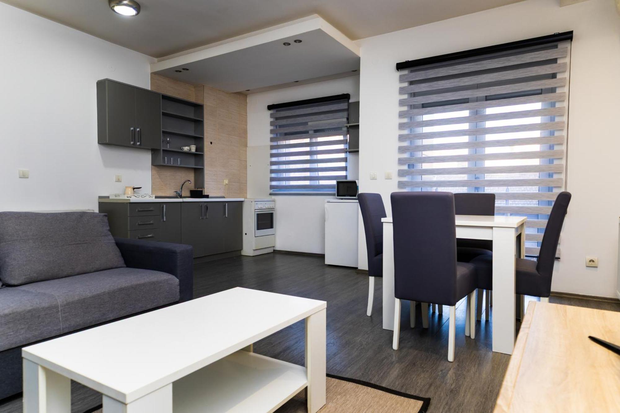 Ring Inn Apartments Obrenovac  部屋 写真